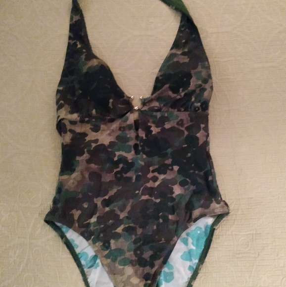 Robin Piccone Other - NWT Robin Piccone Designer Bathing Suit - 8